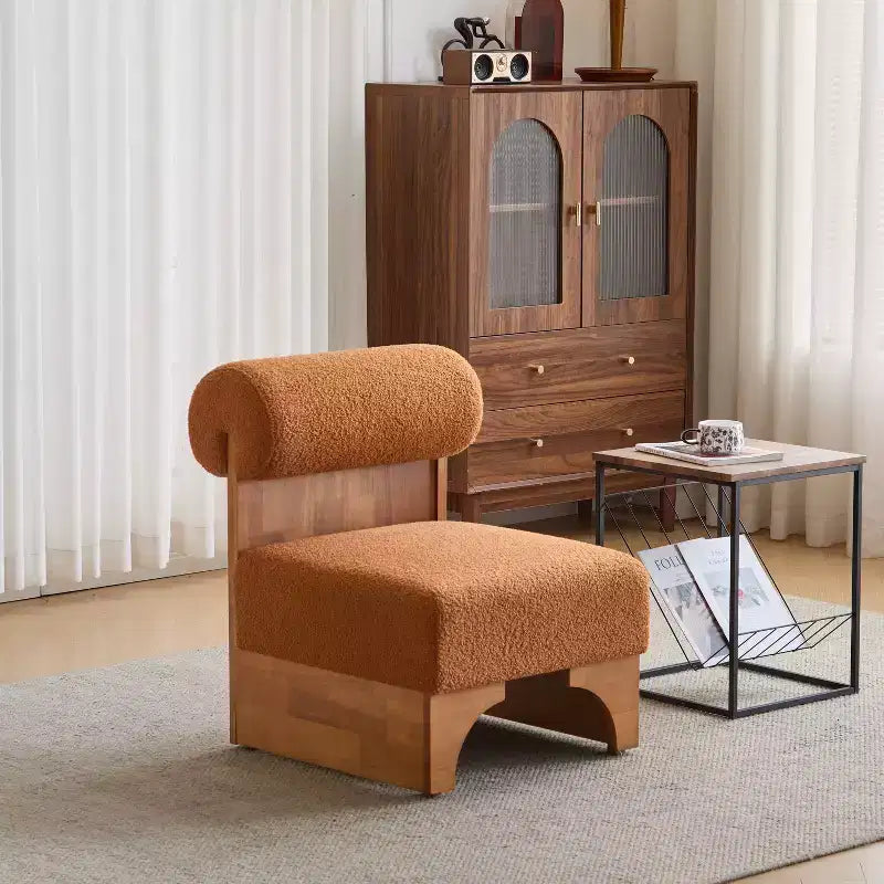Poltrona lounge in bouclé beige/marrone con struttura in legno, 2 posti