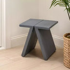 Sgabello accentato in legno massello rustico scandinavo grigio scuro / naturale, 1 posto